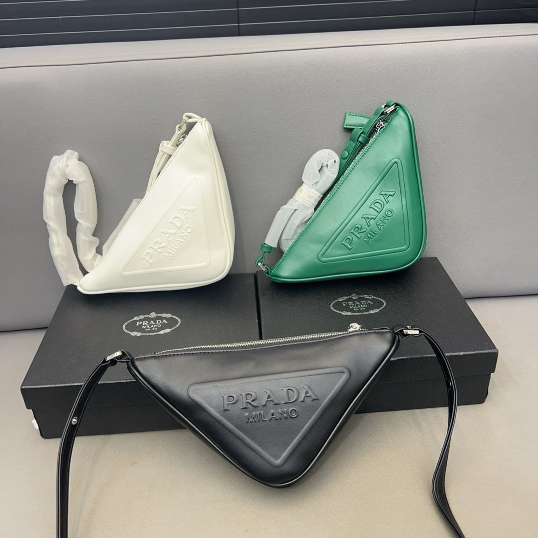 PRADA BAG-075