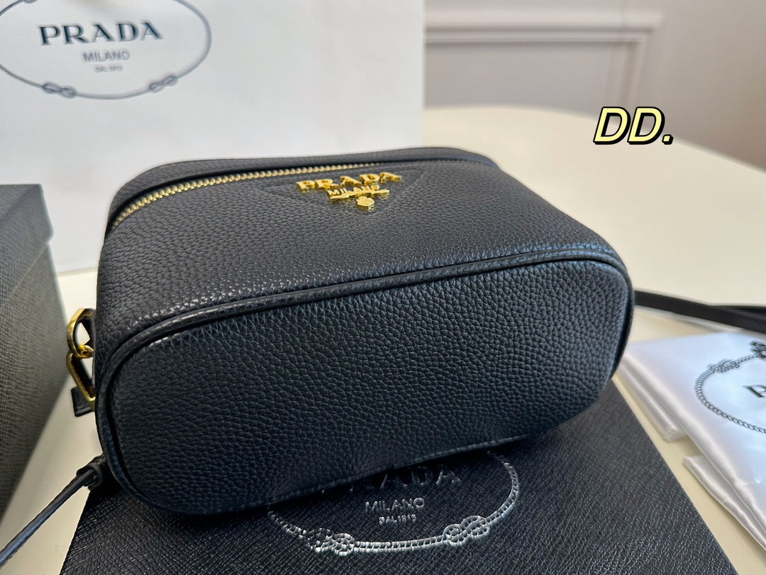 PRADA BAG-080