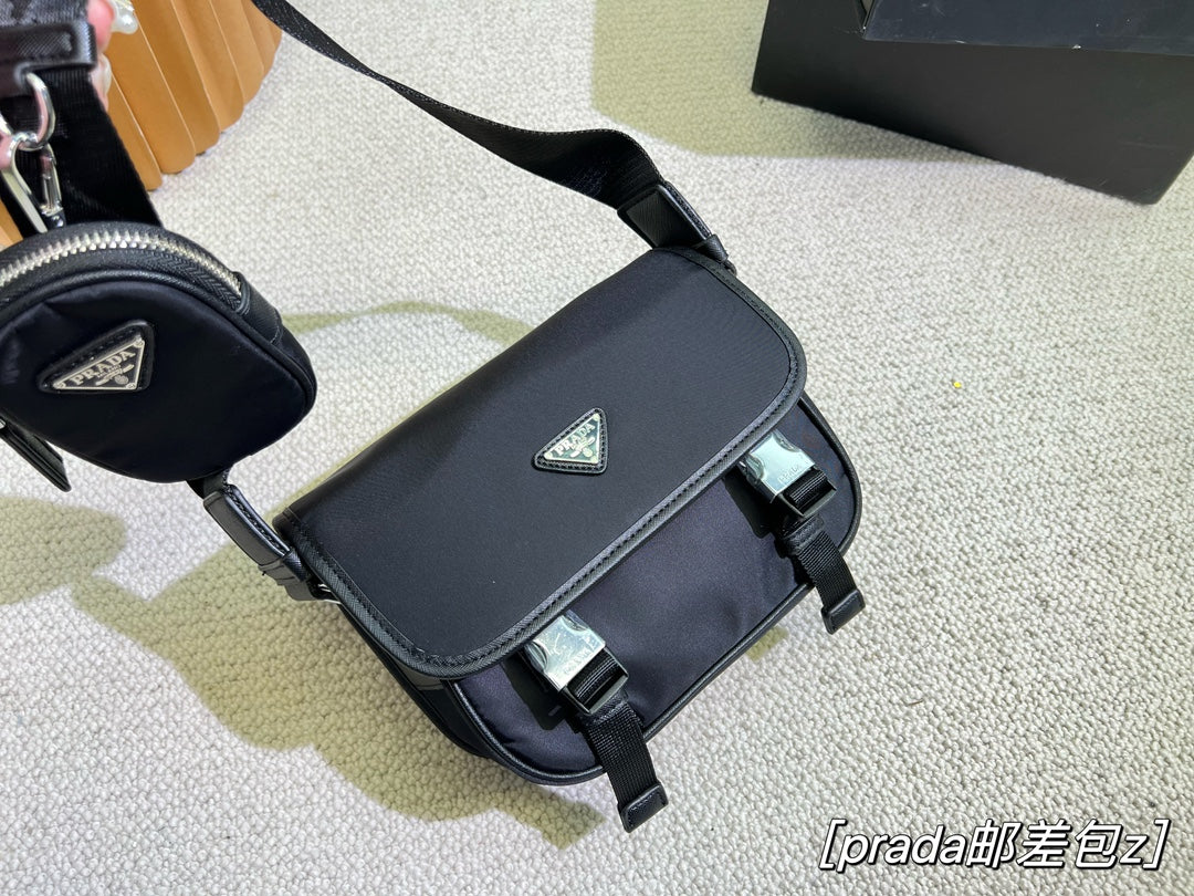 PRADA BAG-082