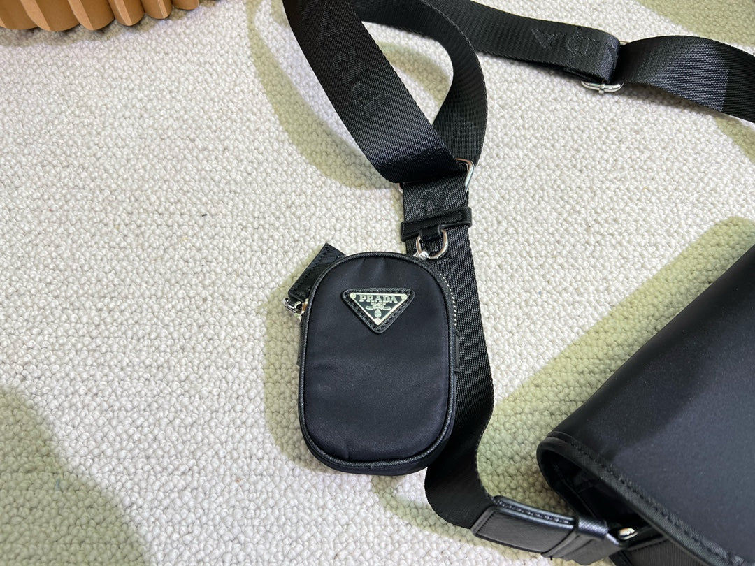 PRADA BAG-082