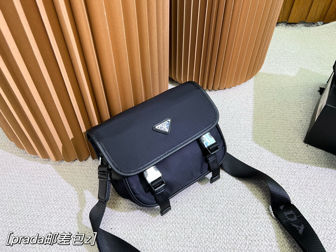 PRADA BAG-082