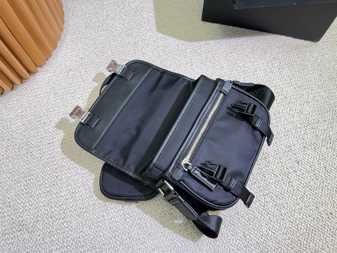 PRADA BAG-082