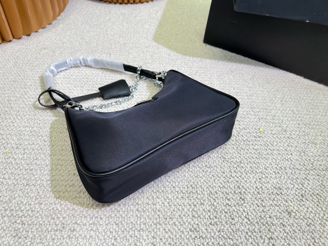 PRADA BAG-084