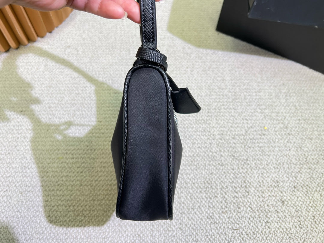PRADA BAG-084