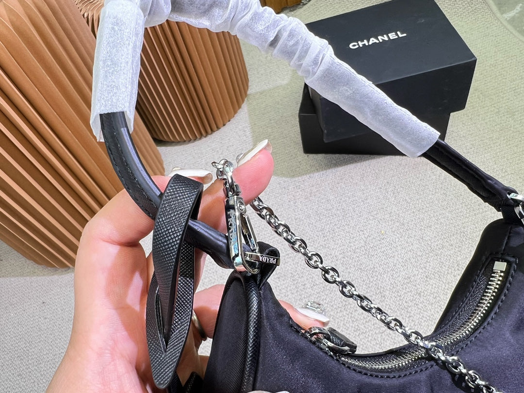 PRADA BAG-084