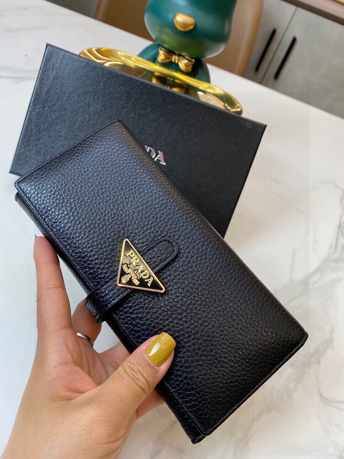 PRADA BAG-085