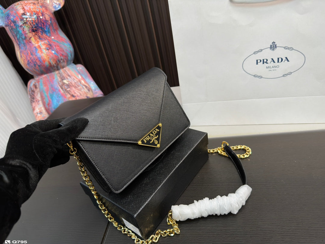 PRADA BAG-090