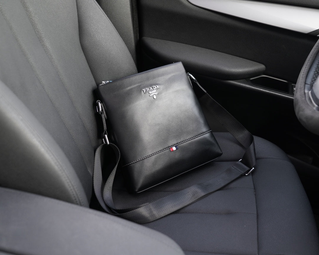 PRADA BAG-096