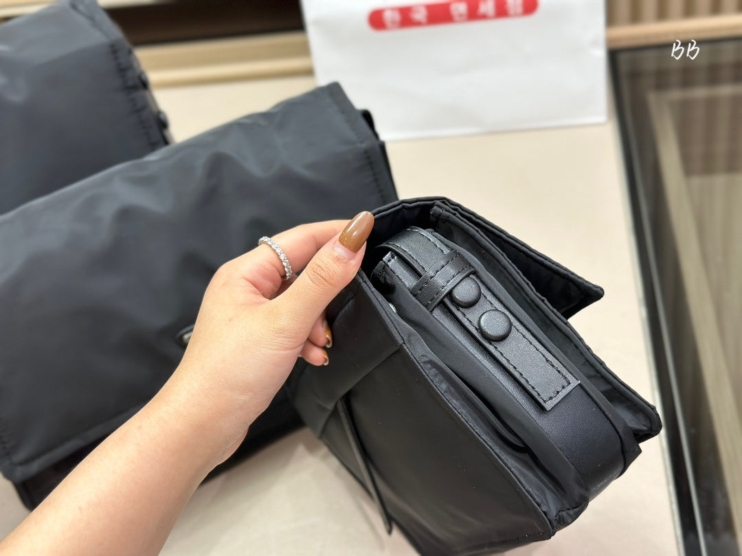PRADA BAG-102