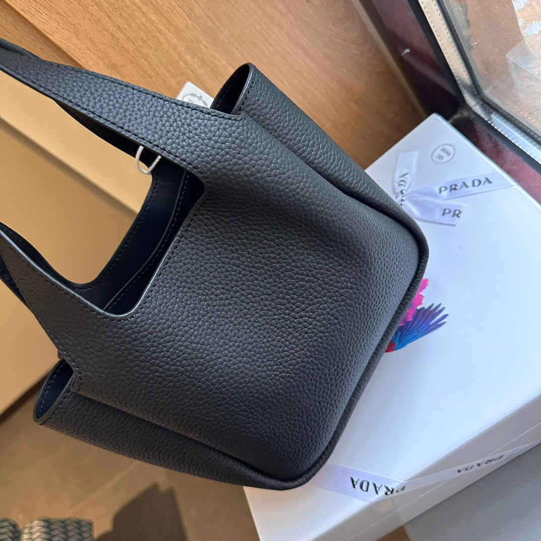 PRADA BAG-109