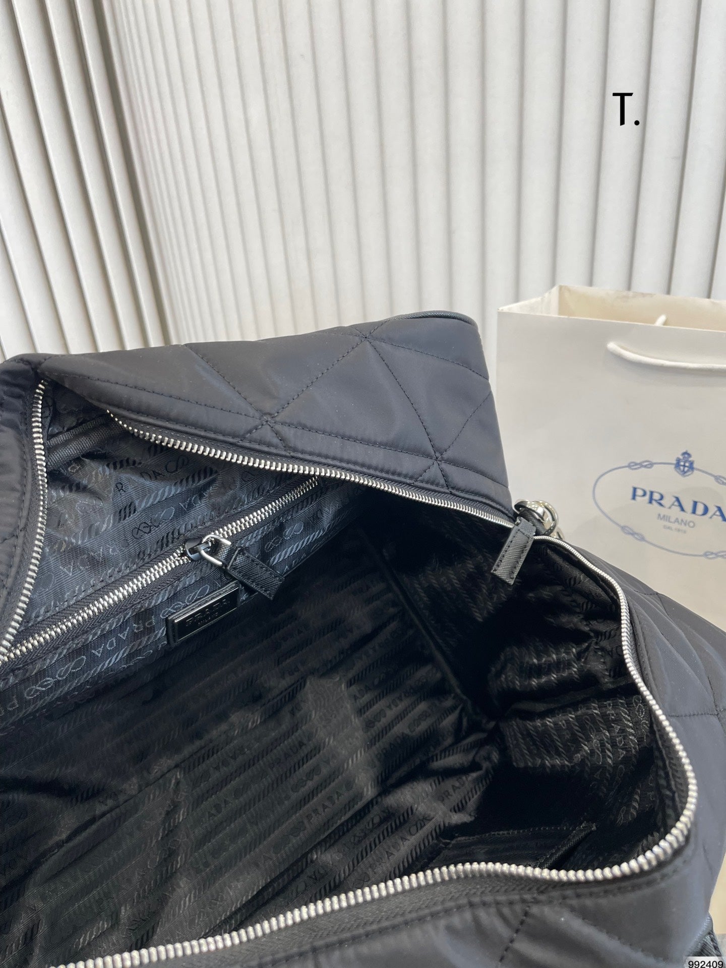 PRADA BAG-122