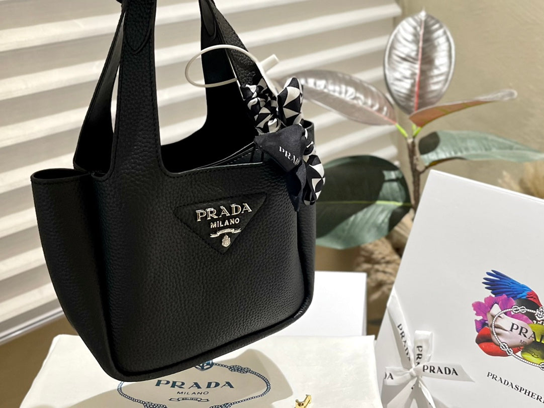 PRADA BAG-124