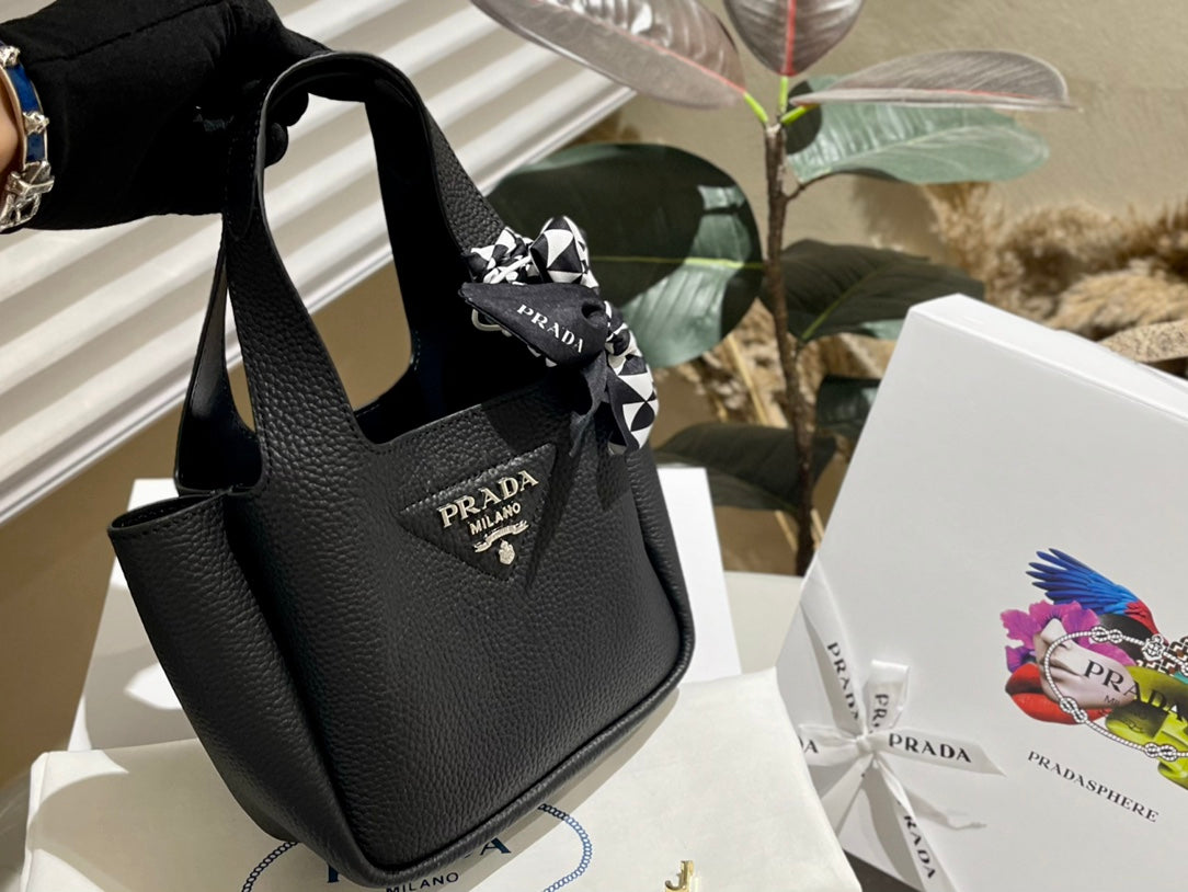 PRADA BAG-124