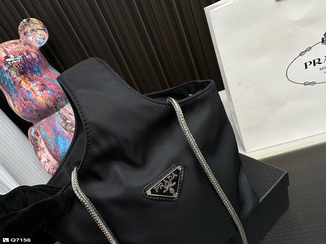 PRADA BAG-181
