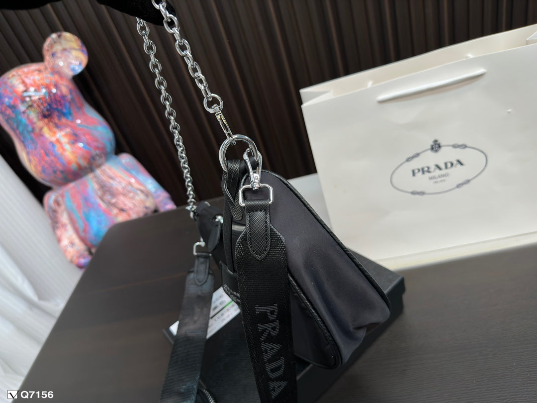 PRADA BAG-182