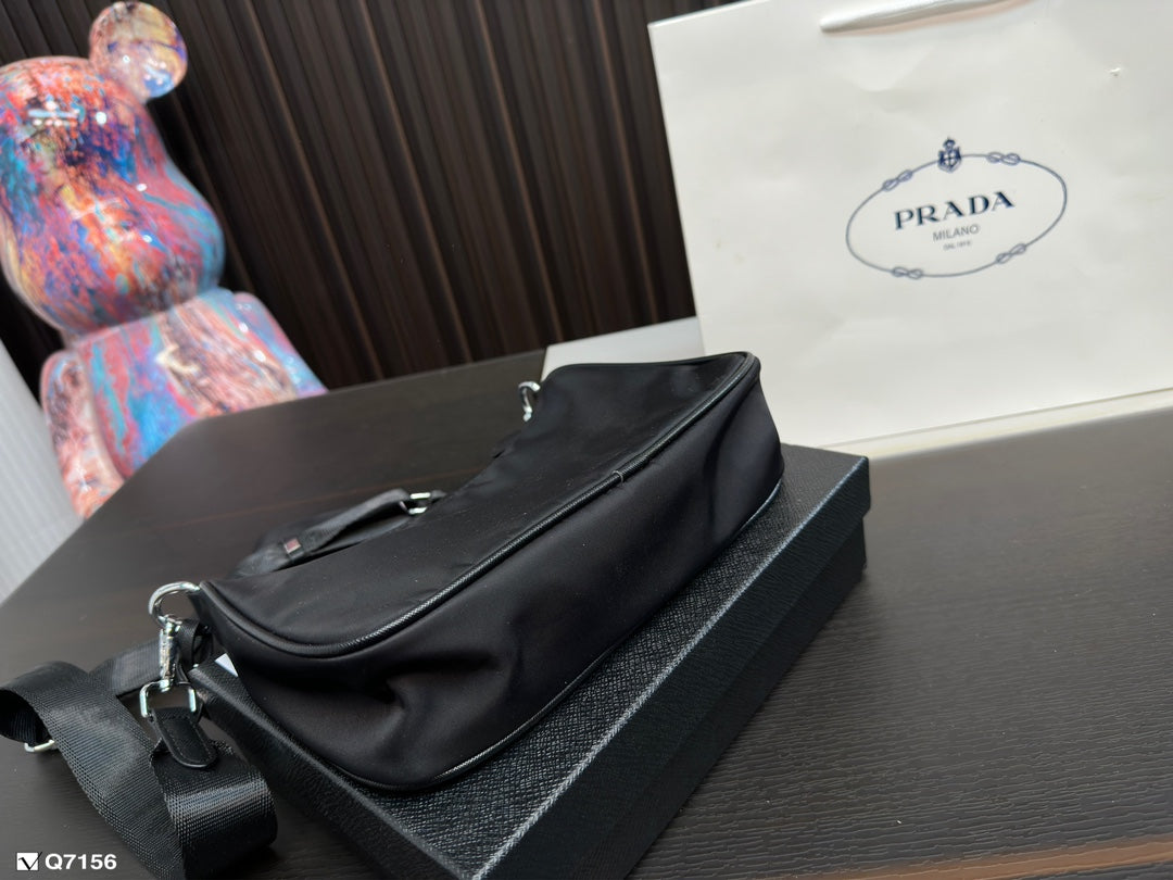 PRADA BAG-182