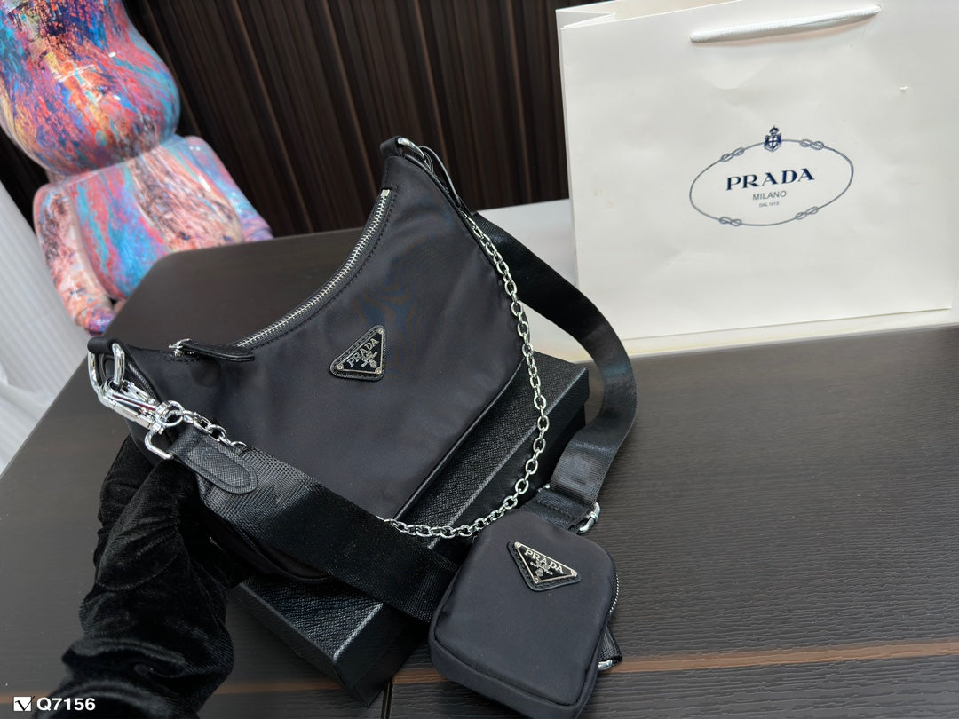 PRADA BAG-182
