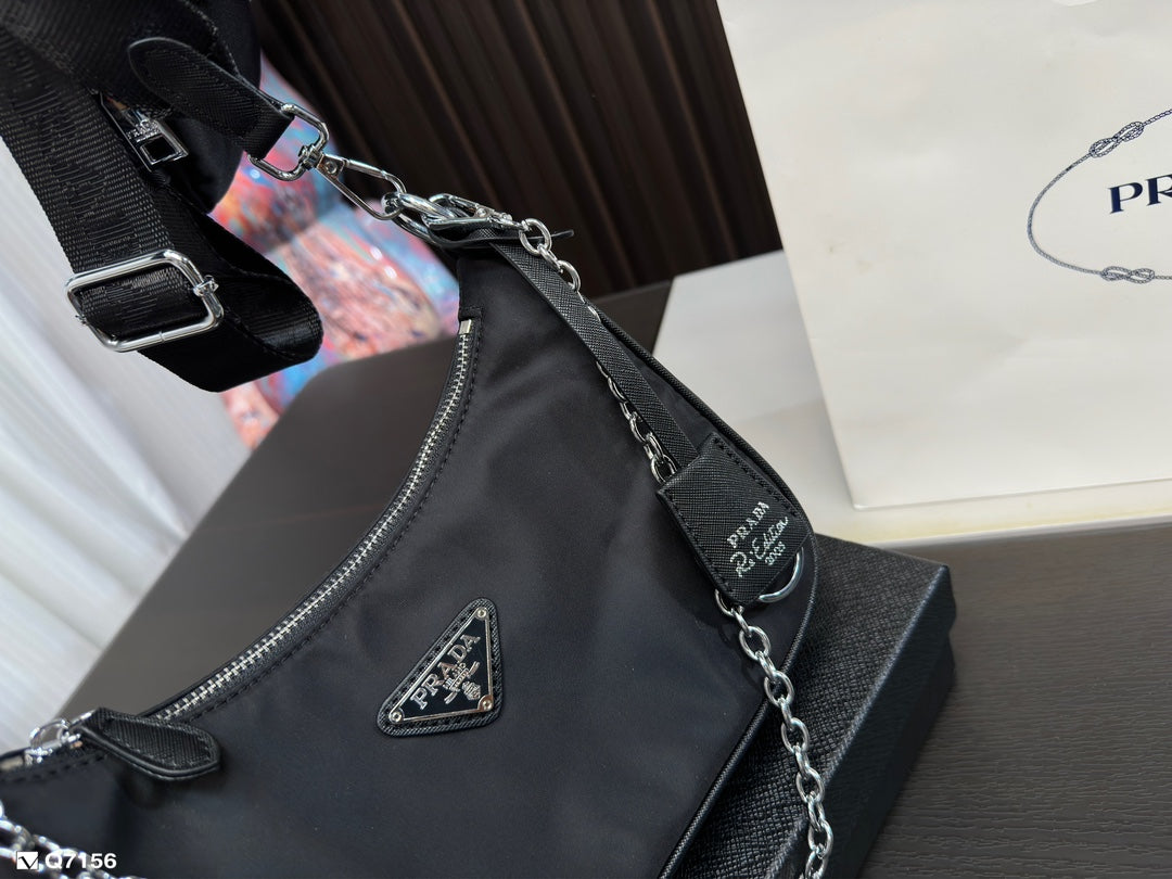PRADA BAG-182