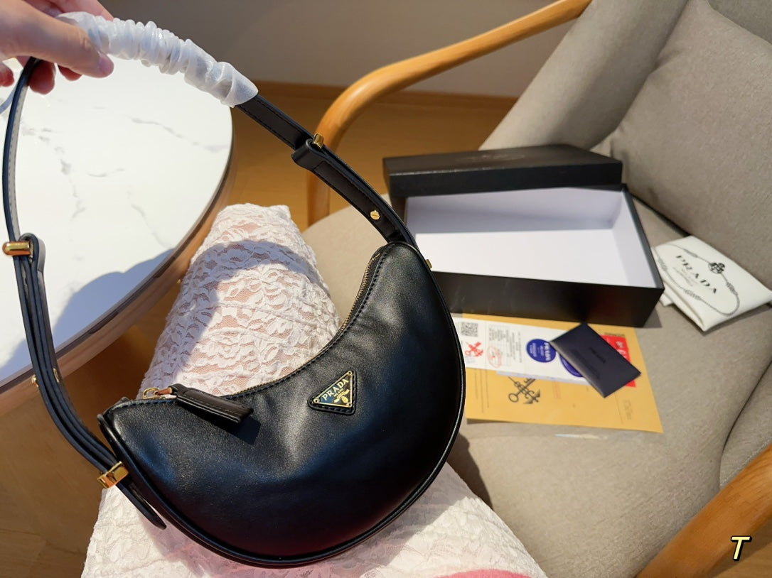 PRADA BAG-186