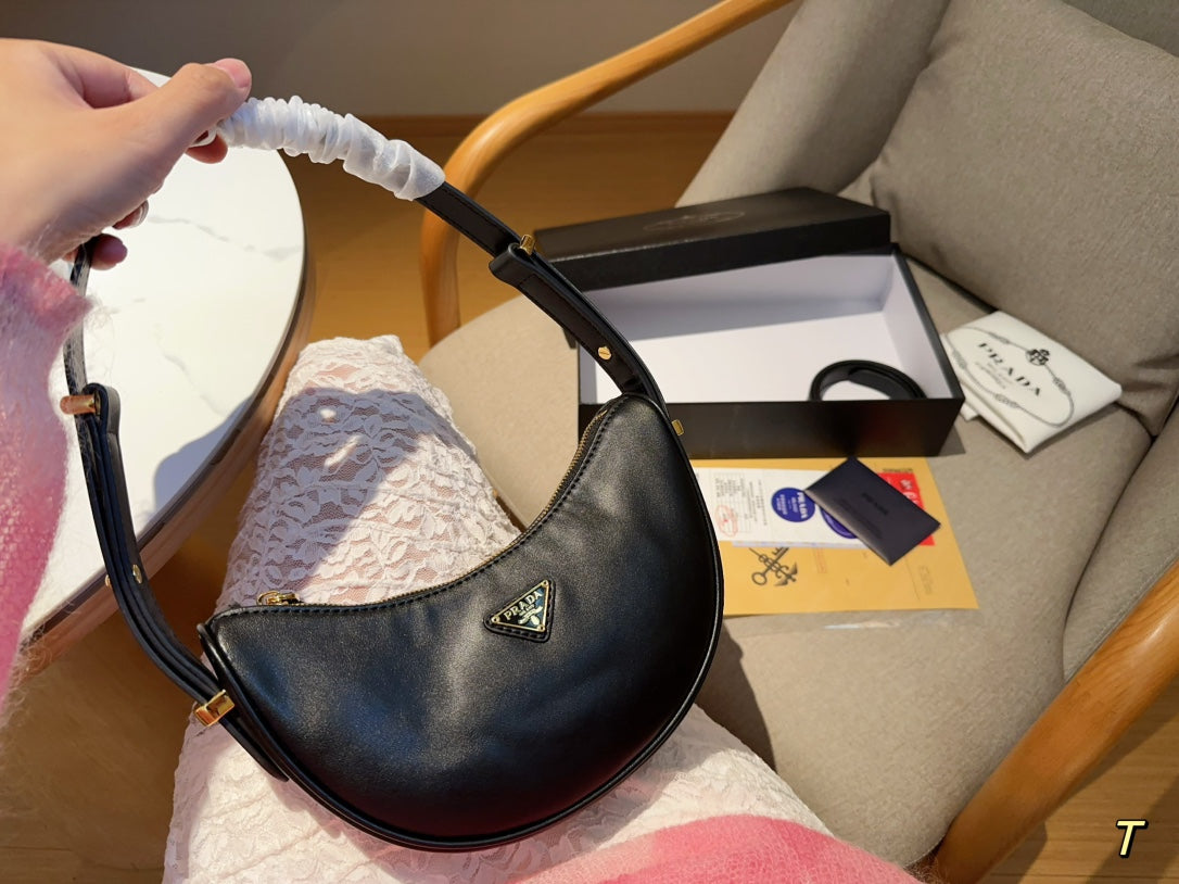 PRADA BAG-186