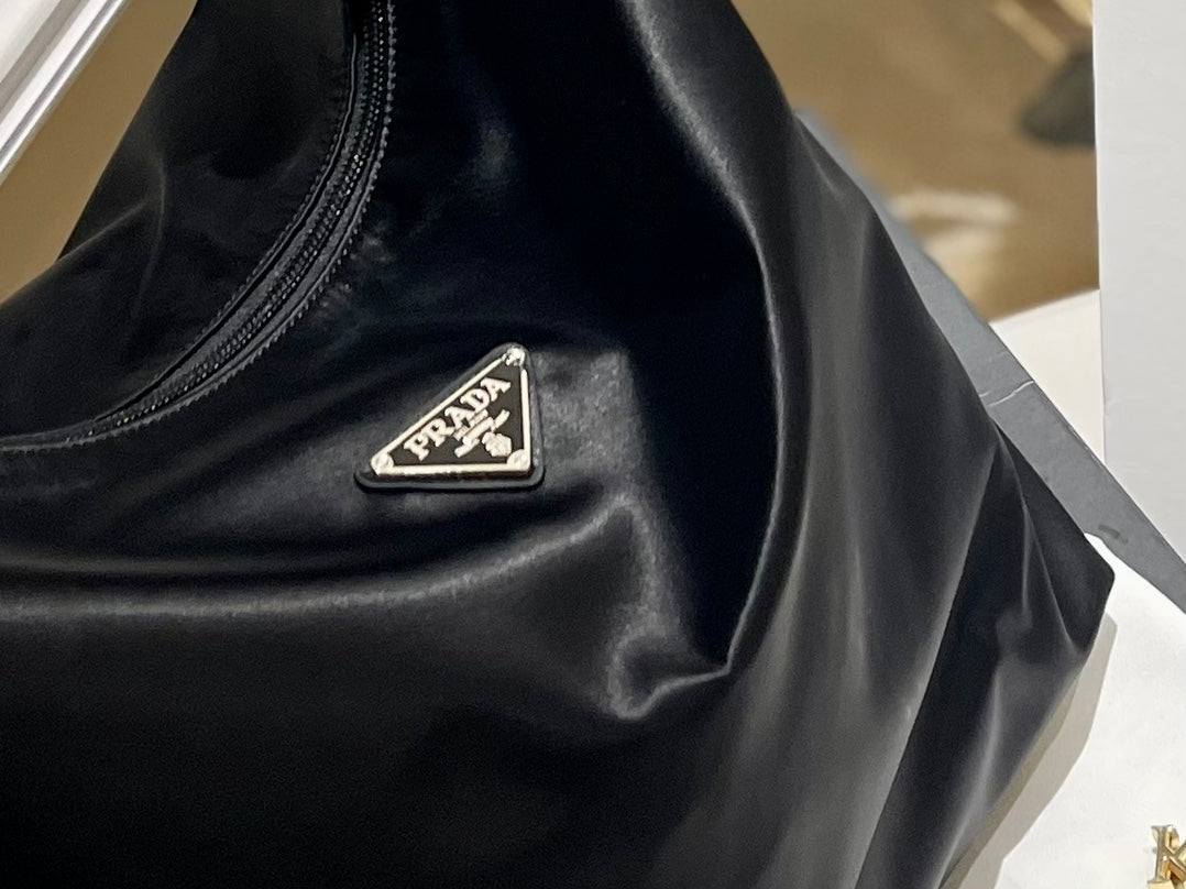 PRADA BAG-202