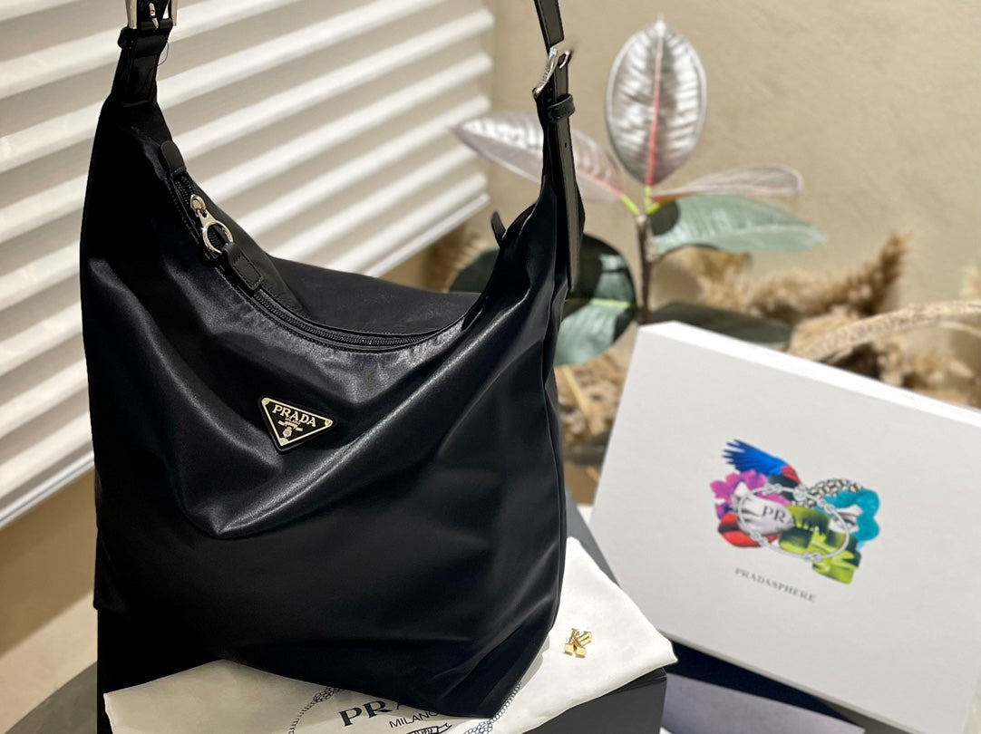 PRADA BAG-202