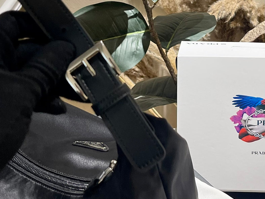 PRADA BAG-202