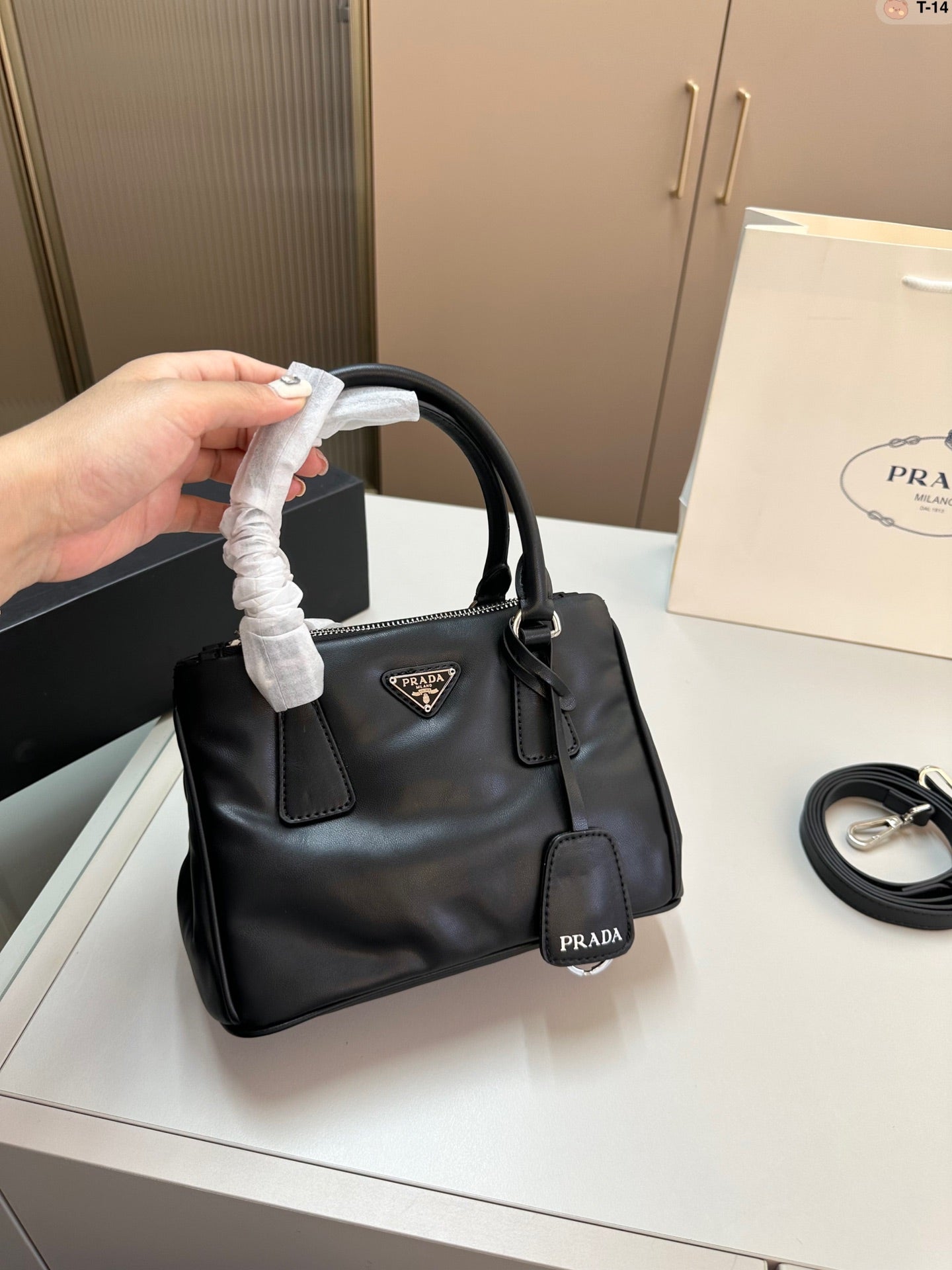 PRADA BAG-207