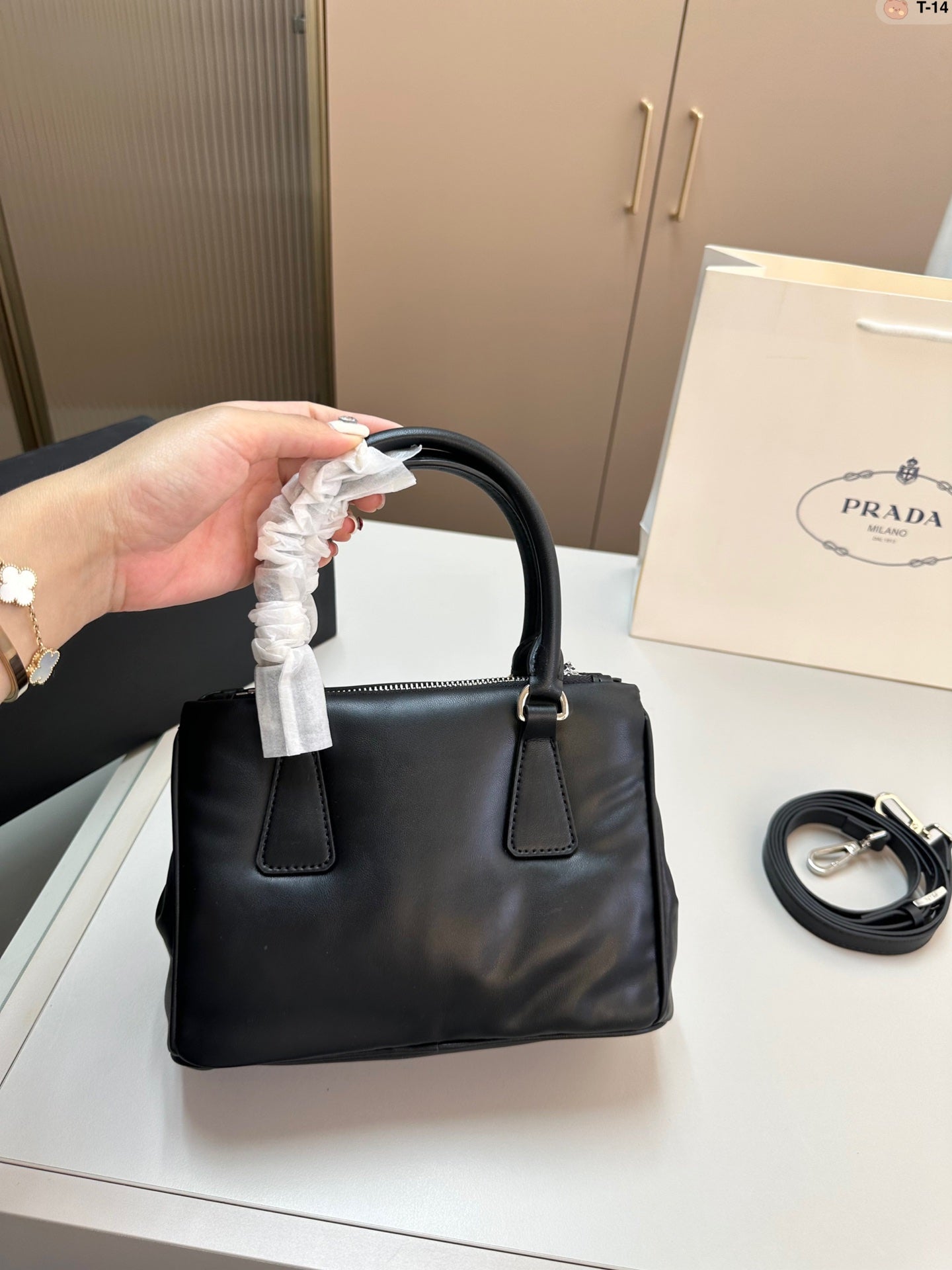 PRADA BAG-207