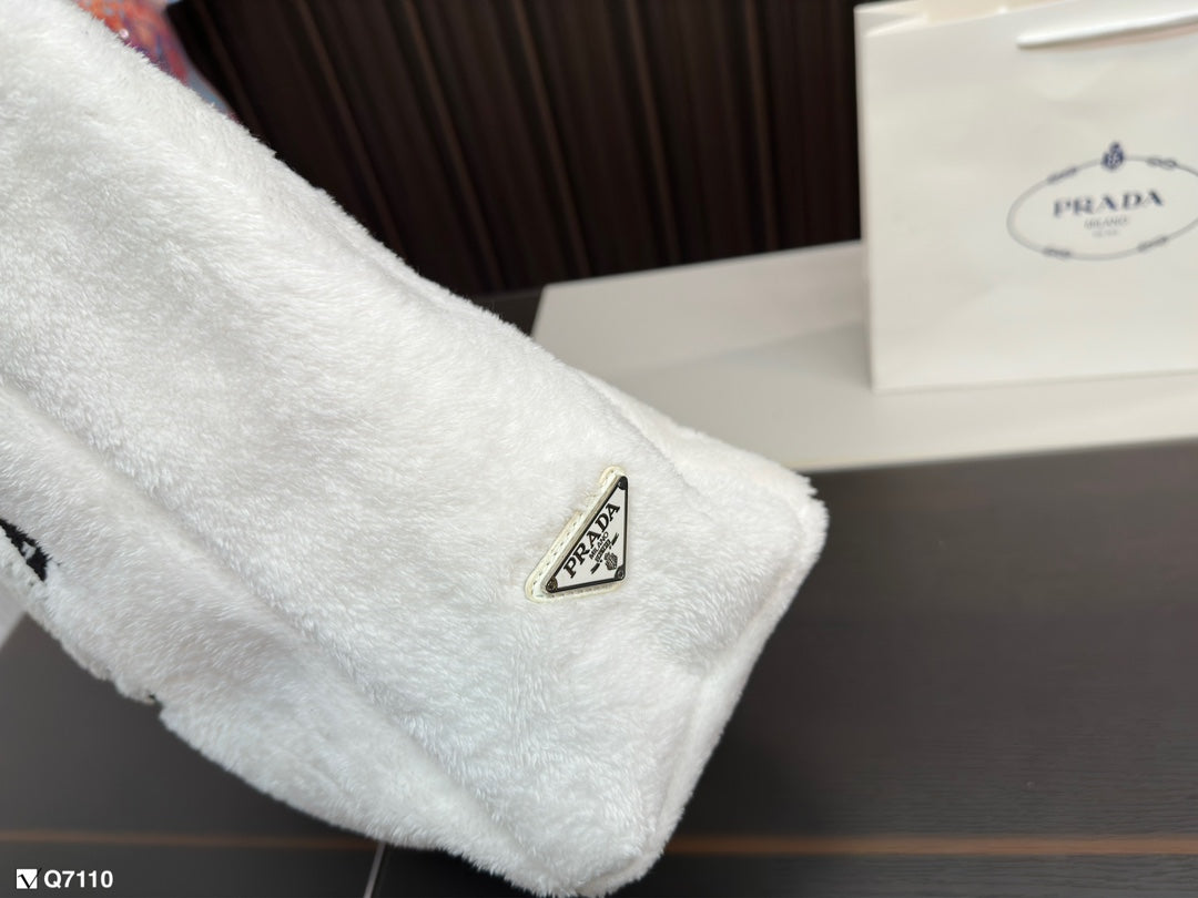 PRADA BAG-237