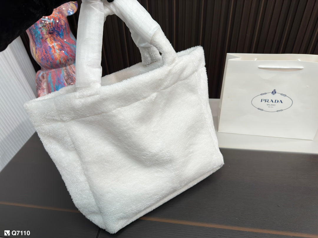 PRADA BAG-237