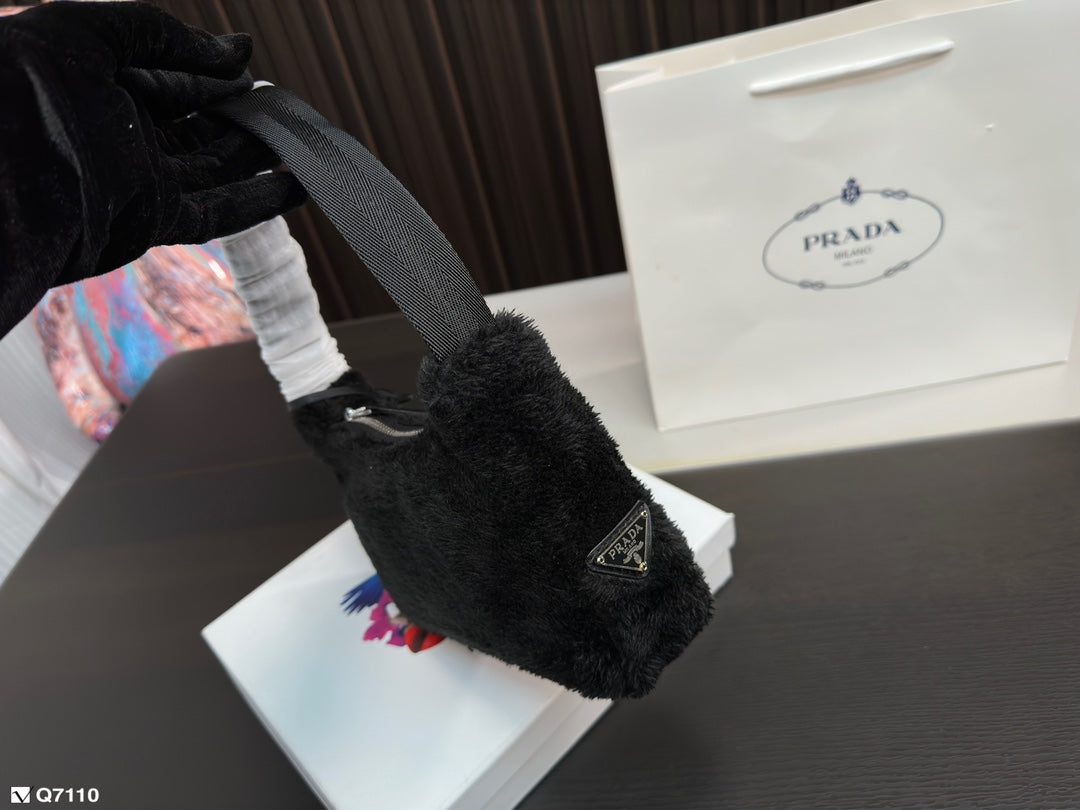PRADA BAG-239