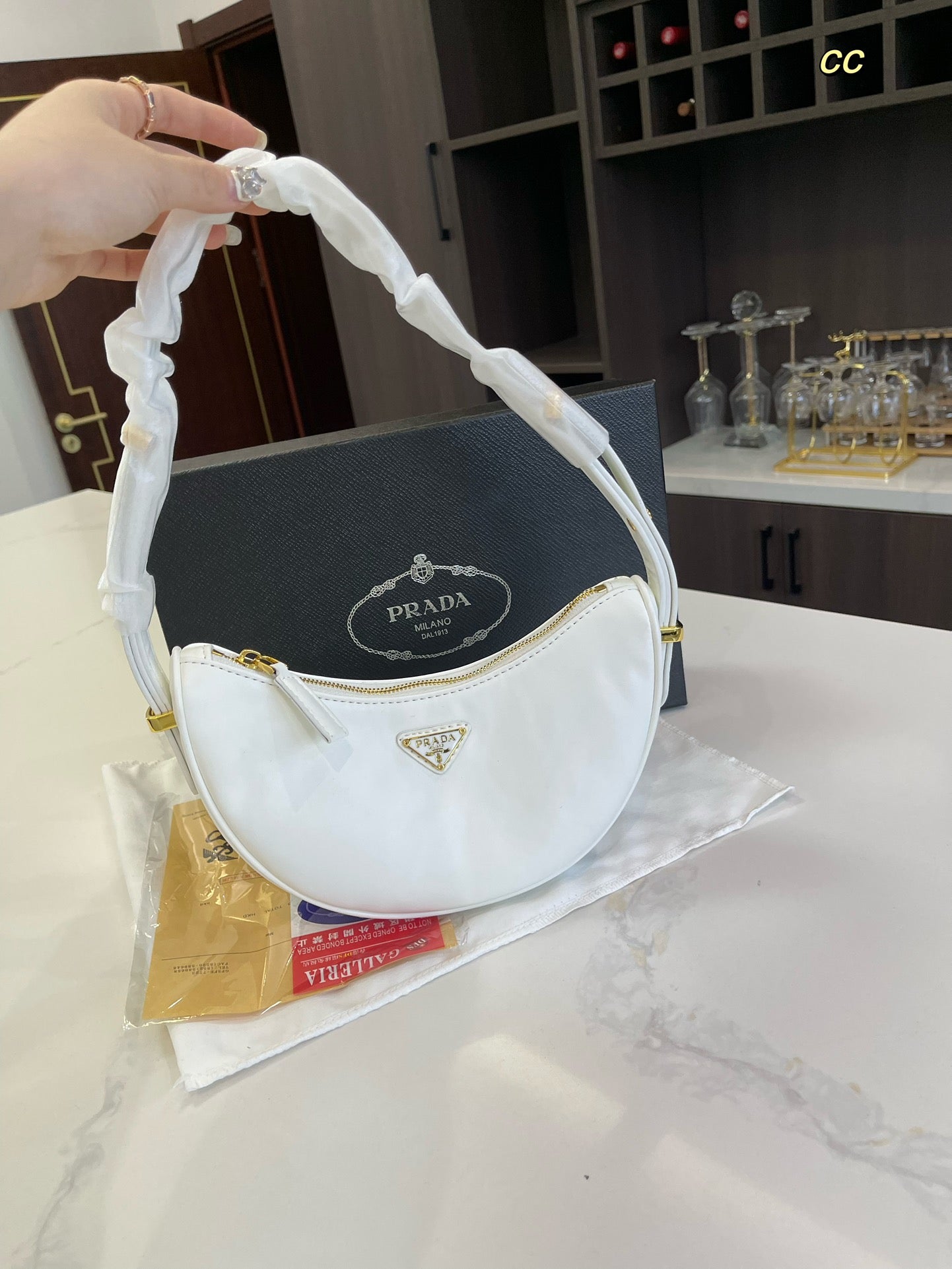 PRADA BAG-250