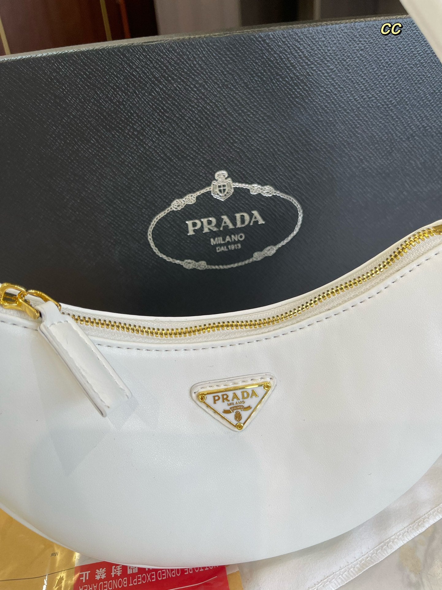 PRADA BAG-250