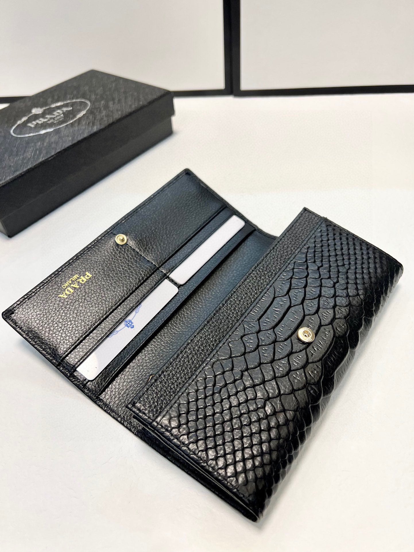 PRADA BAG-281