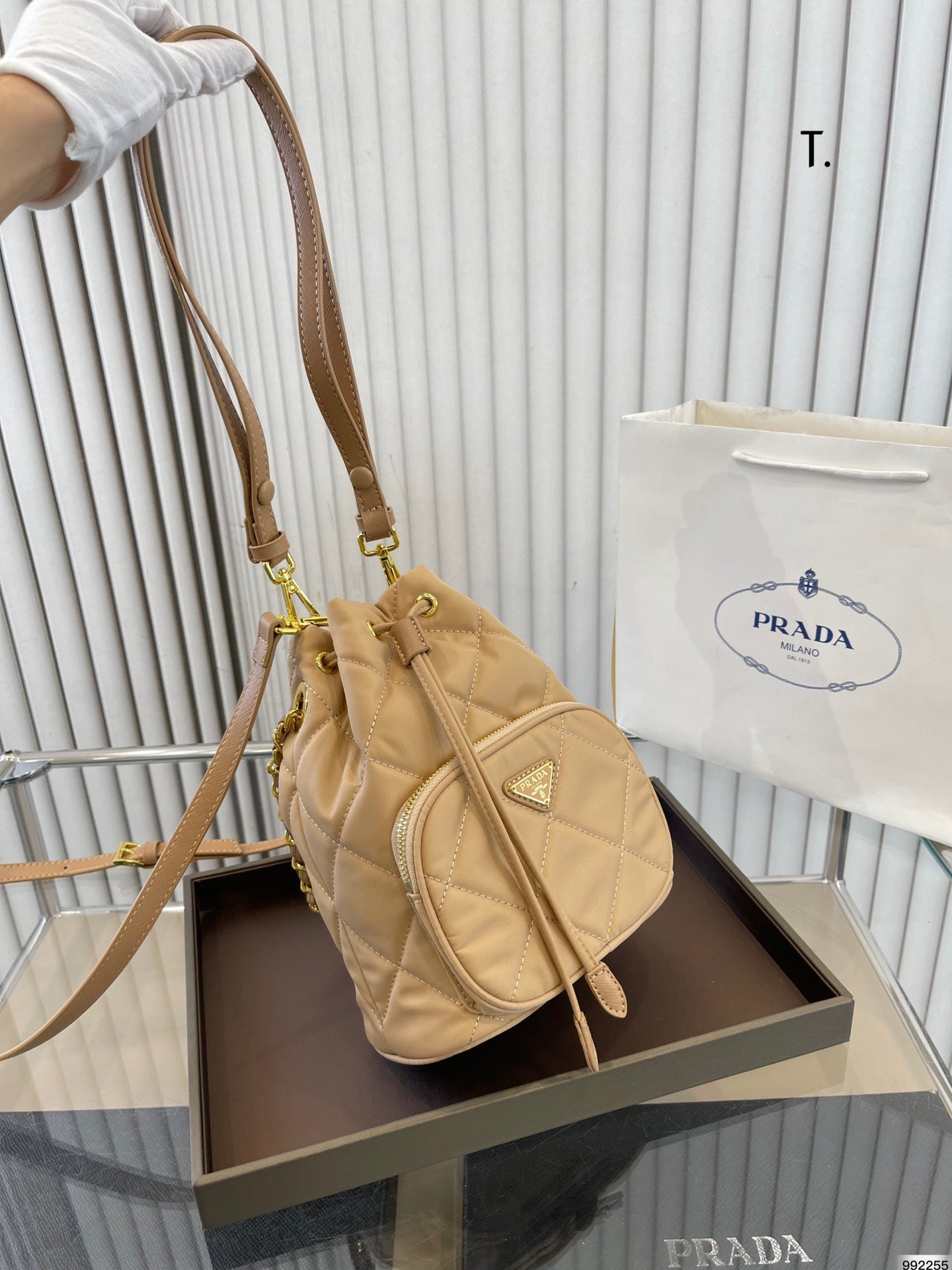 PRADA BAG-325 – DAMAS multifunctional store