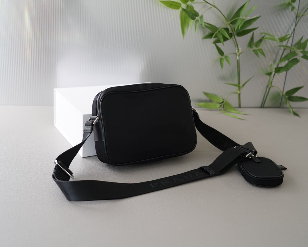 PRADA BAG-370