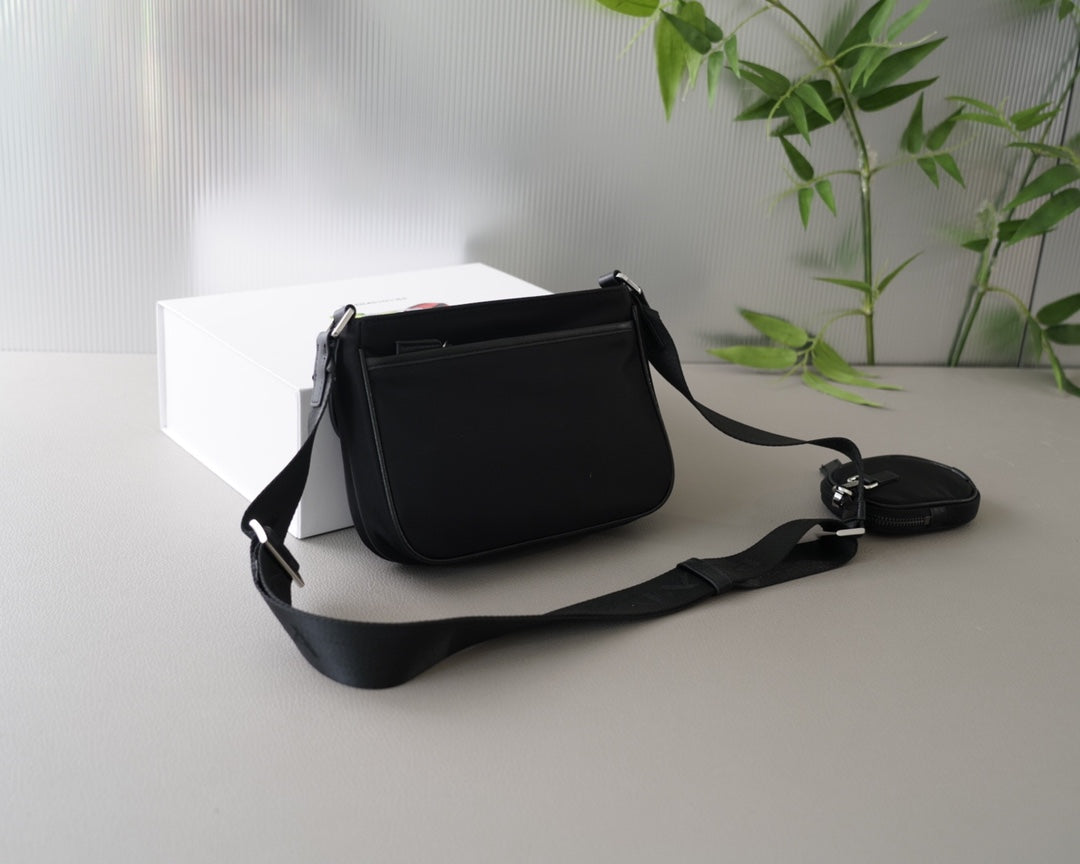 PRADA BAG-371