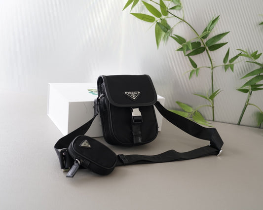 PRADA BAG-372