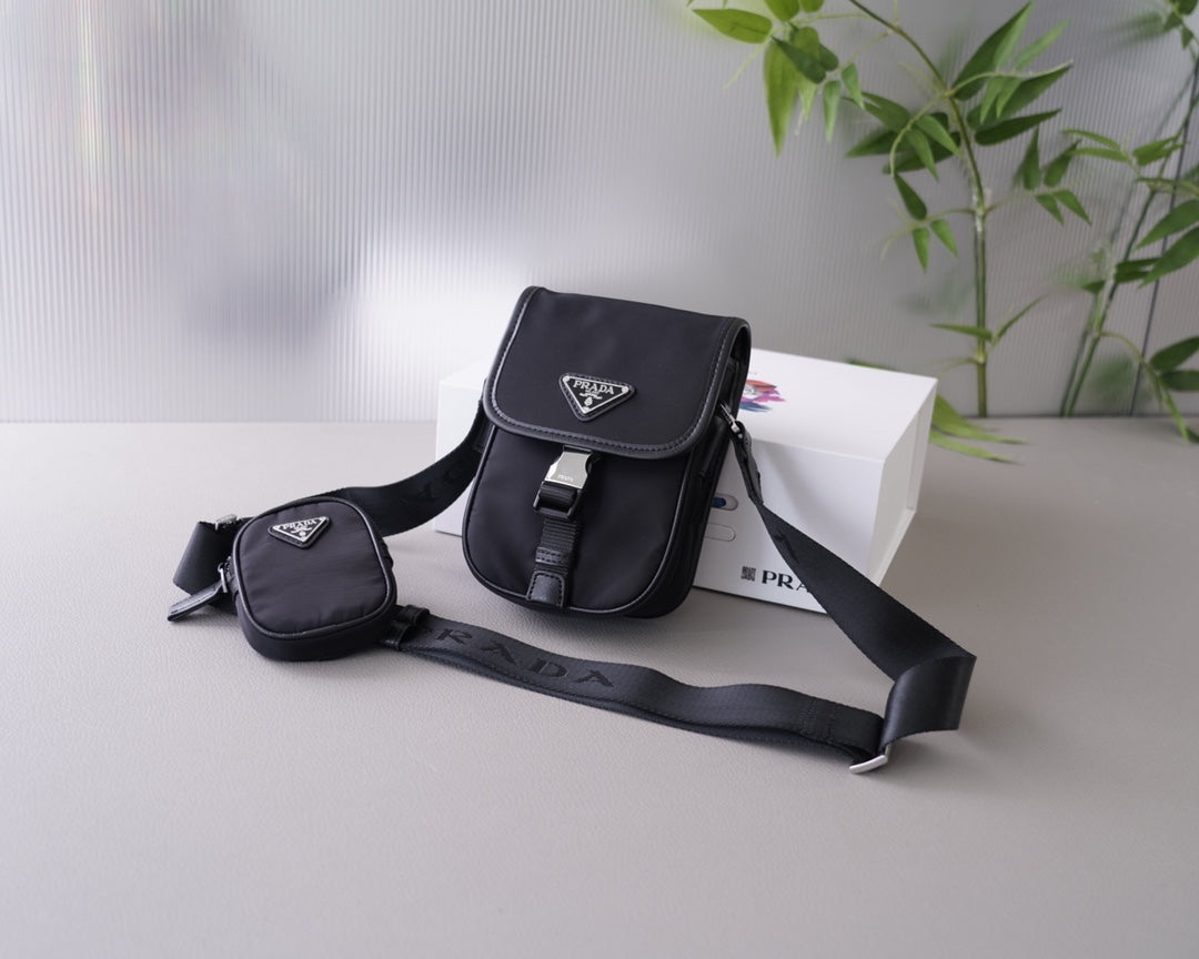 PRADA BAG-372