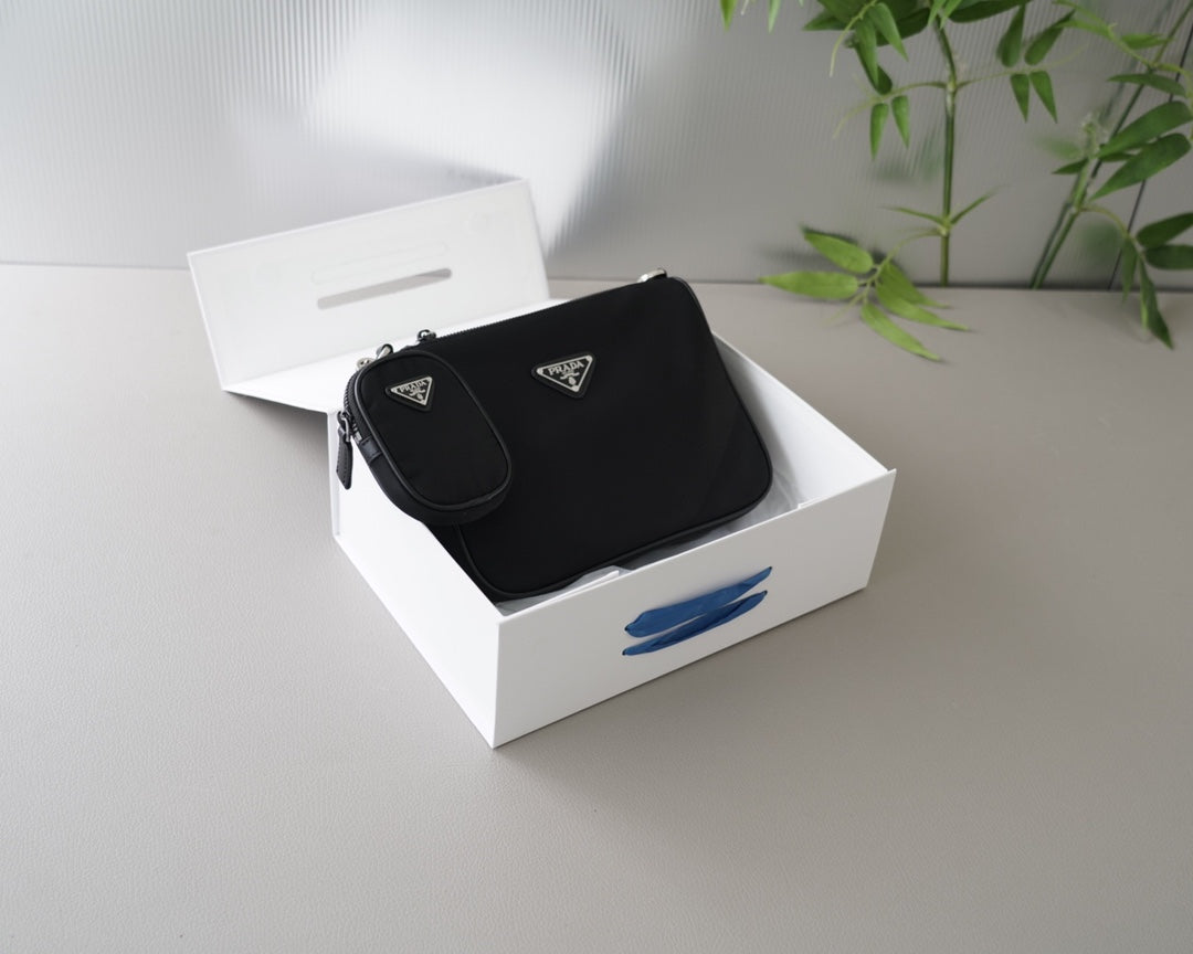 PRADA BAG-373