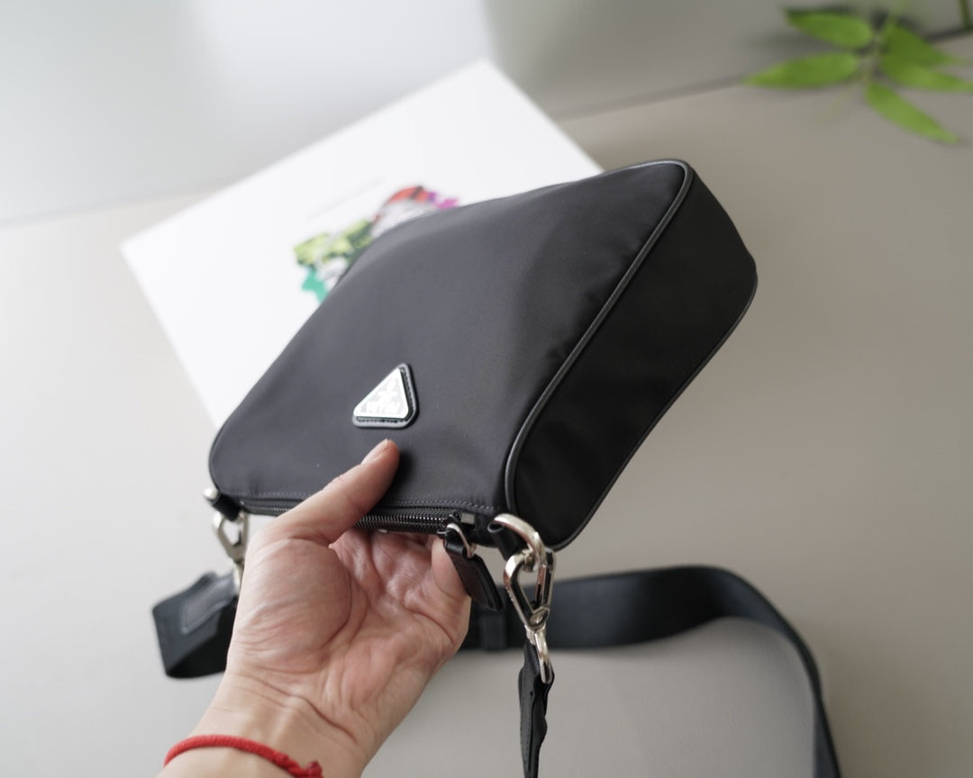 PRADA BAG-373