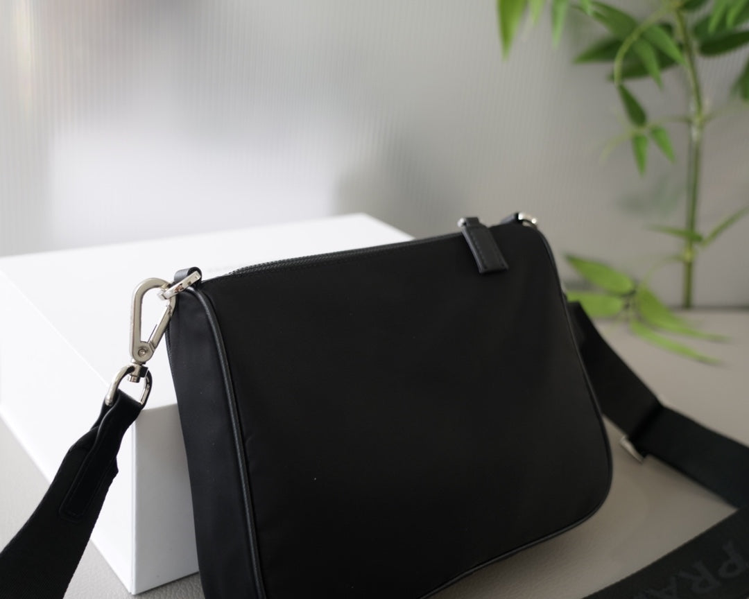 PRADA BAG-373