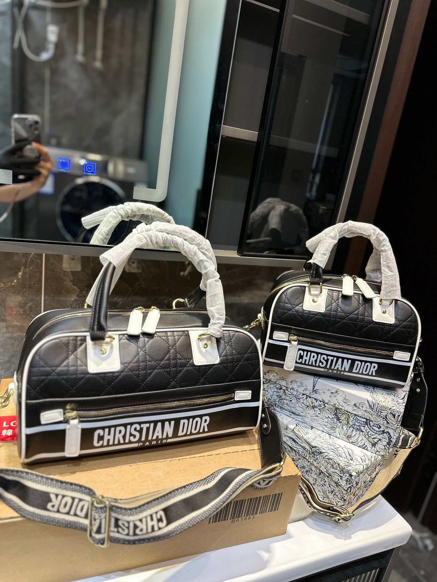 DIOR-483