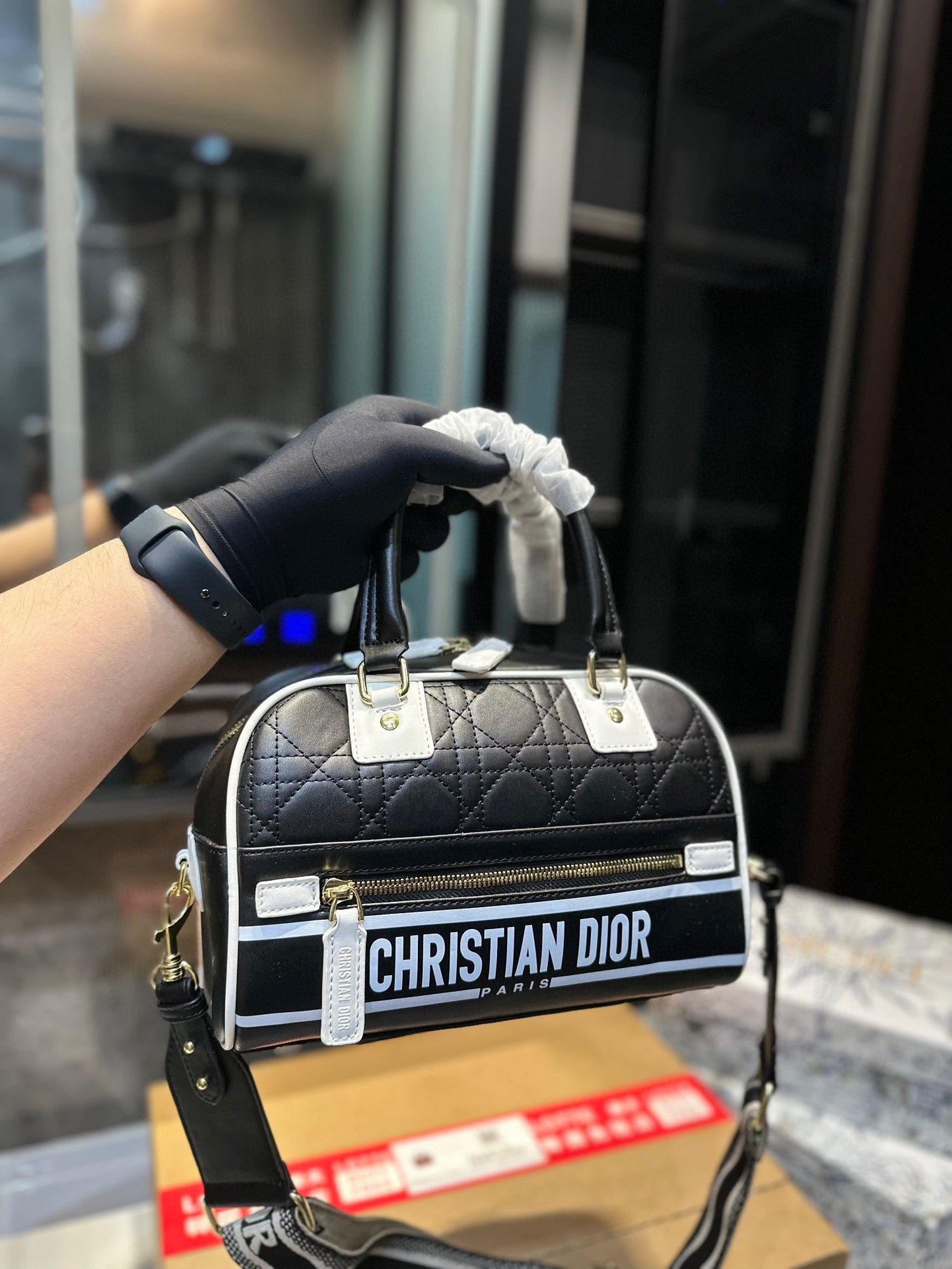 DIOR-482