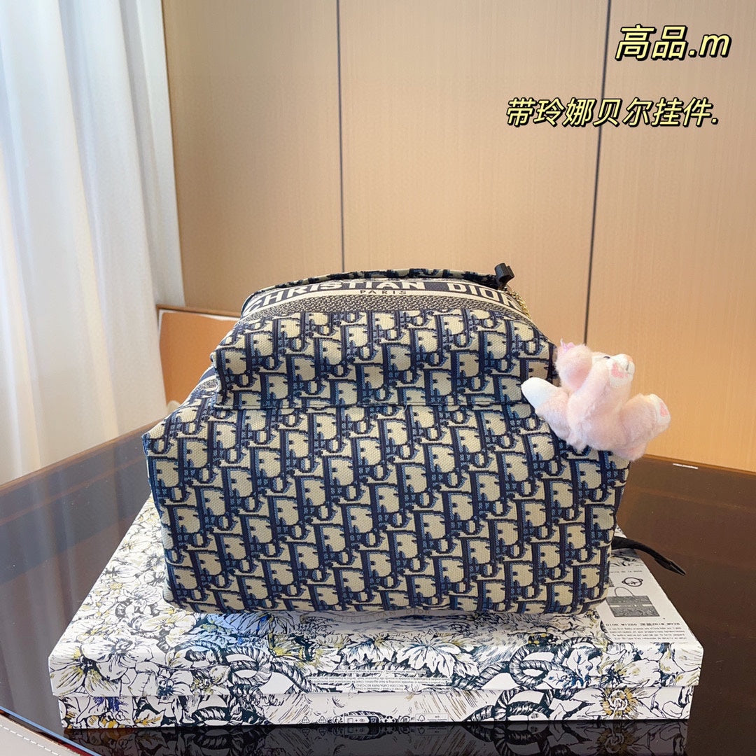 DIOR-636