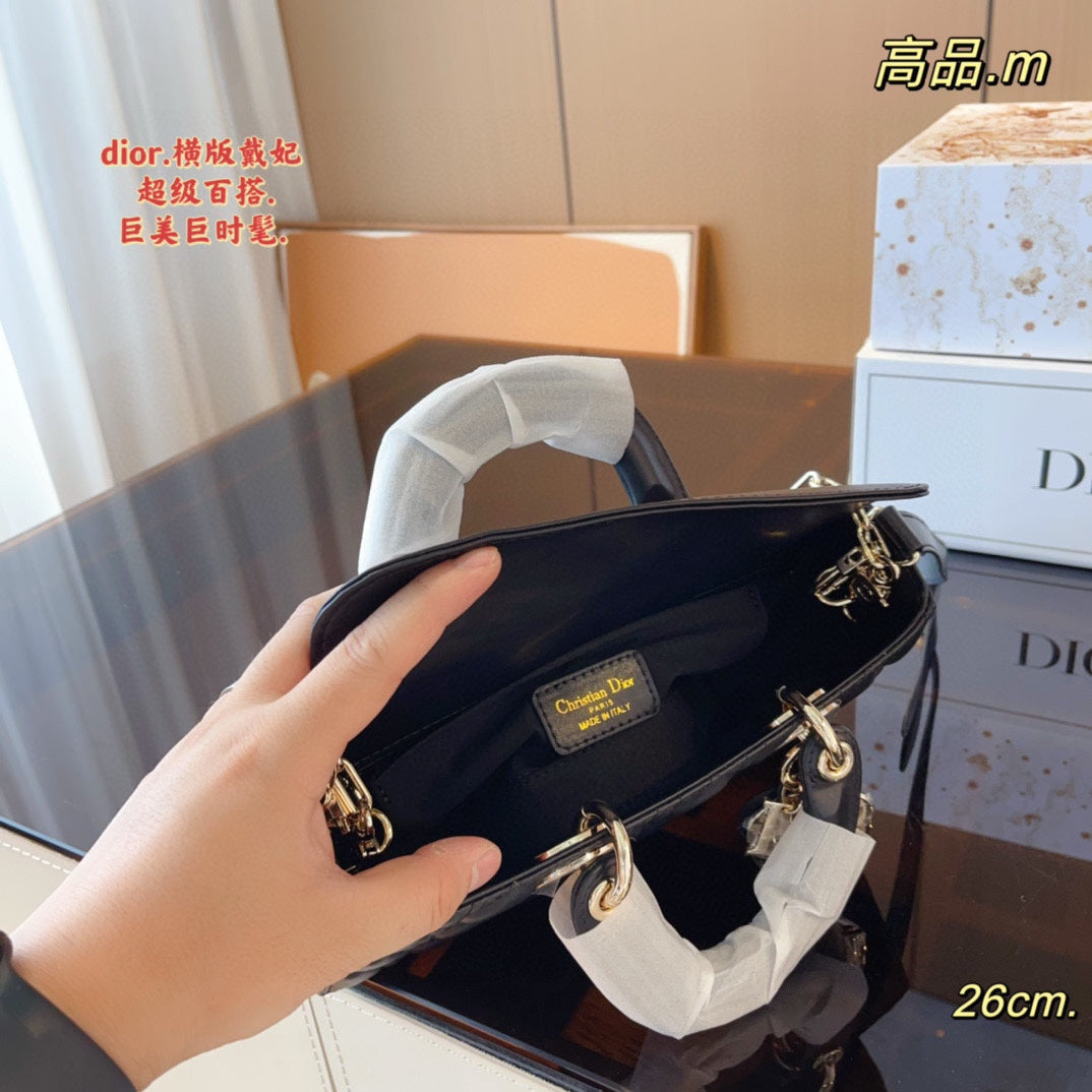 DIOR-643