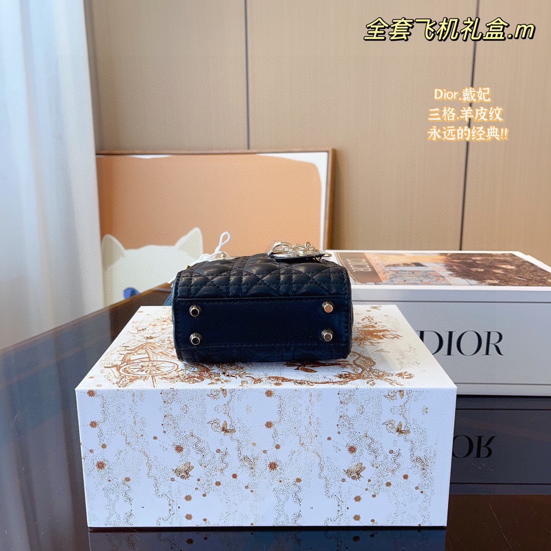 DIOR-553