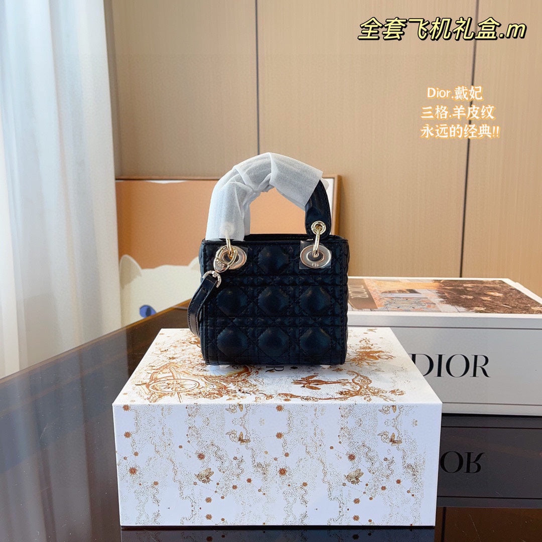 DIOR-553