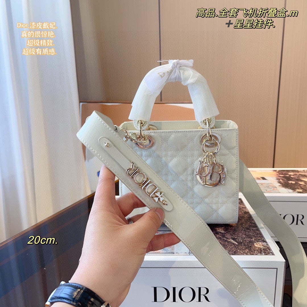 DIOR-641